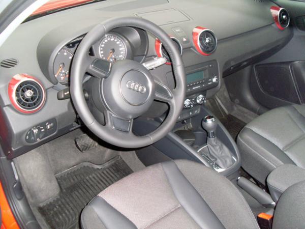 Автомобиль не для мамы. Тест-драйв  Audi A1